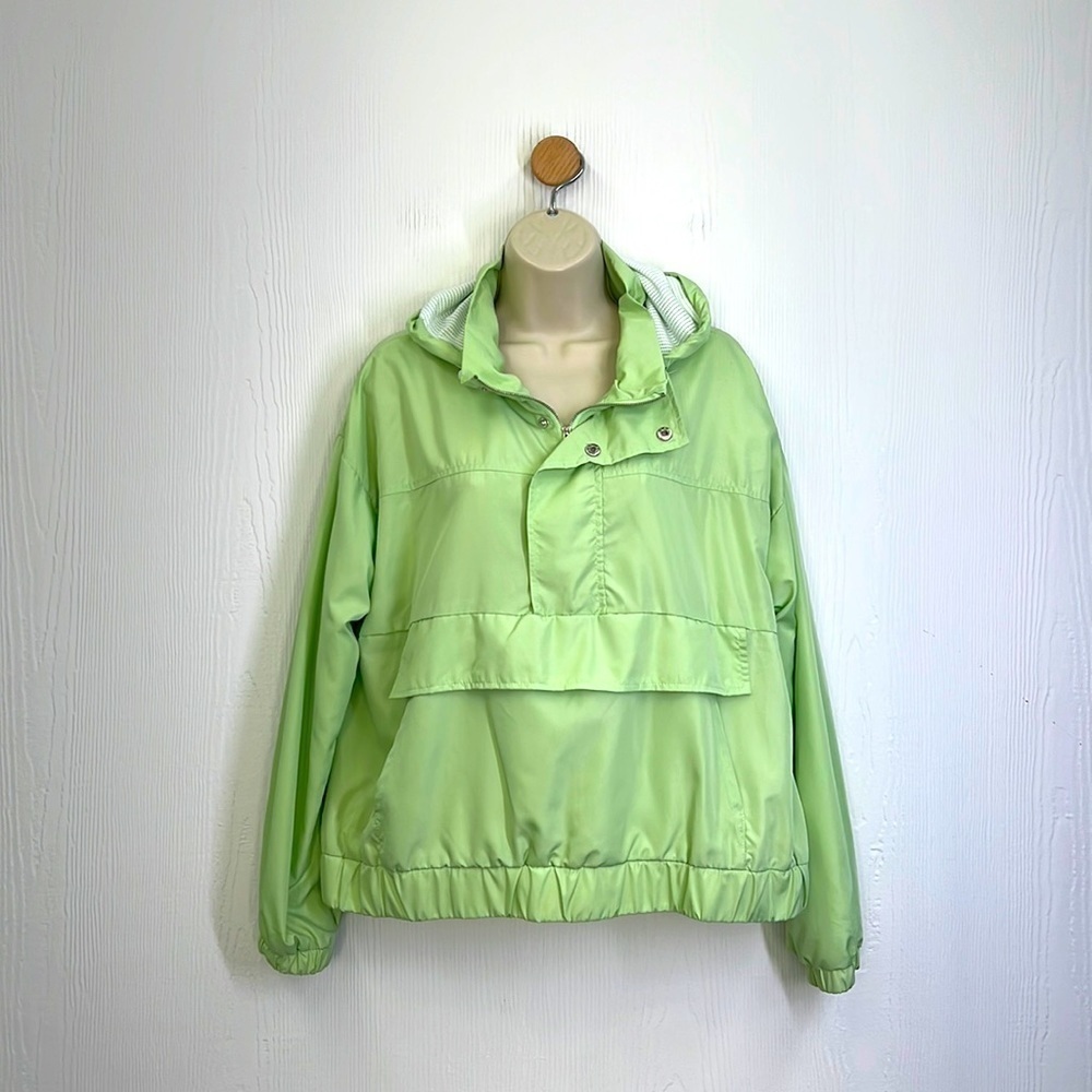 Forever 21 - NWT Pistachio Net Lined Lightweight Hooded Jacket Size Medium